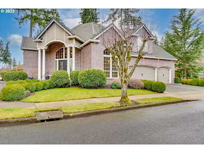 14727 NE 13th CIR Vancouver, WA 98684