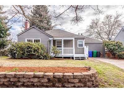 3530 SE Gladstone ST Portland, OR 97202