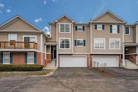 2336 Hudson Circle Aurora, IL 60502