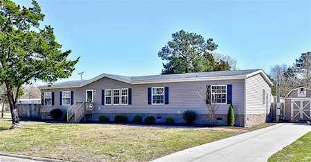 1301 Old Clubhouse Rd Virginia Beach, VA 23453