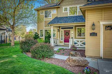 1513 E Feather Nest Dr Eagle, ID 83616