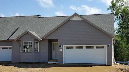 2B Lunas Ave #2B Epping, NH 03042