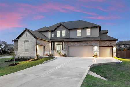 266 Bridge Water LOOP Dripping Springs, TX 78620