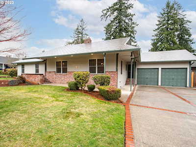 1605 SE Cascade AVE Vancouver, WA 98683