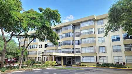 6600 Cypress Rd #303 Plantation, FL 33317