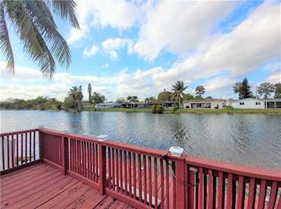 10801 NW 29th Ct Sunrise, FL 33322