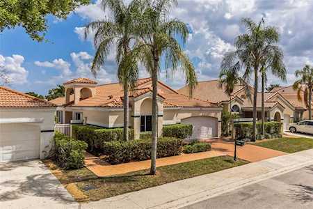 1620 Harbour Side Dr Weston, FL 33326