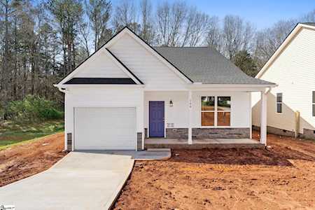 104 Colonial Ct Pendleton, SC 29670