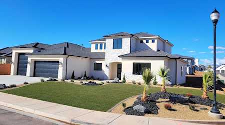 1687 E Howard LN St George, UT 84790