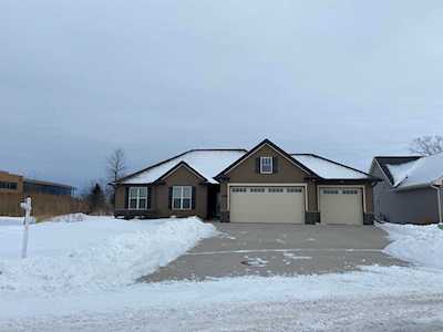 1849 Meadowland Ct Green Bay, Village of Bellevue, WI 54311