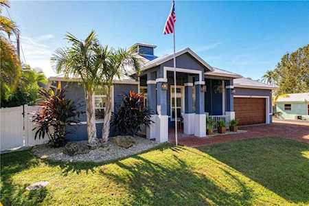 836 SW 34th Ter Palm City, FL 34990