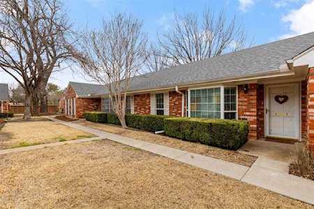 949 Roaring Springs Road Fort Worth, TX 76114