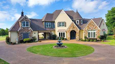105 Park View Dr Piperton, TN 38017