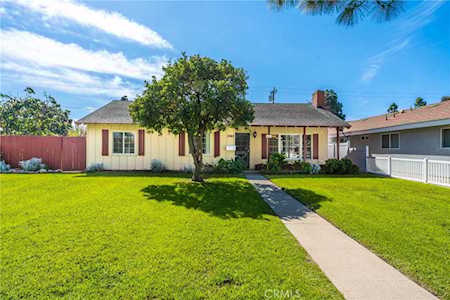 5042 Mcfadden Ave Huntington Beach, CA 92649
