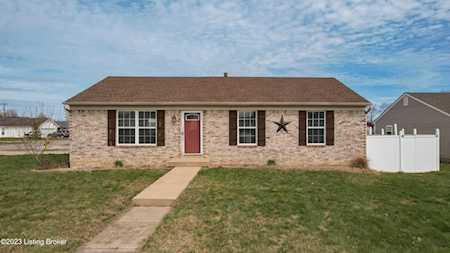 219 S Shore Dr Shepherdsville, KY 40165
