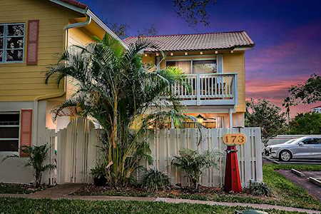 173 Seabreeze Circle Jupiter, FL 33477