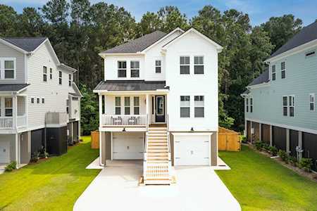 520 Amalie Farms Dr Wando, SC 29492