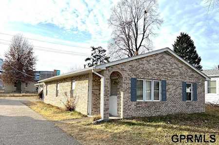 8329 California St Omaha, NE 68114