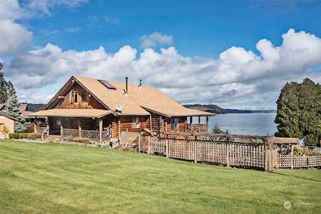 10602 87th Street Ct Anderson Island, WA 98303