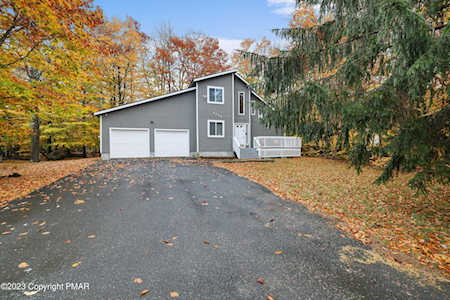 9517 Jasmine Dr Tobyhanna, PA 18466