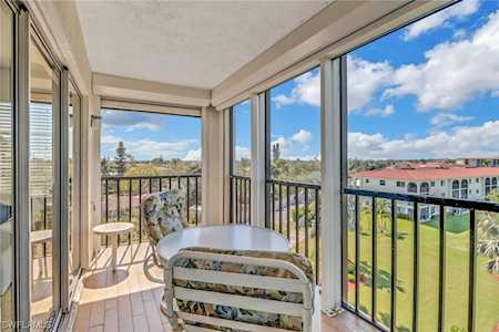 37 E High Point Cir #501 Naples, FL 34103