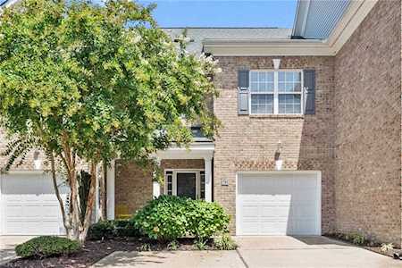 812 Greenwell Ln Chesapeake, VA 23320