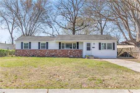 815 Holly Hedge Ave Virginia Beach, VA 23452