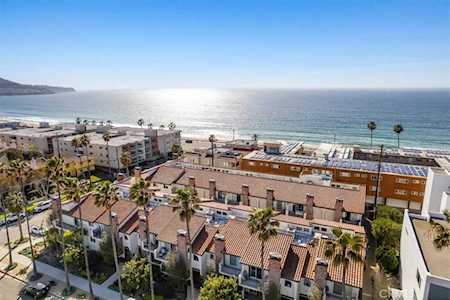 1205 S Catalina Ave #D Redondo Beach, CA 90277