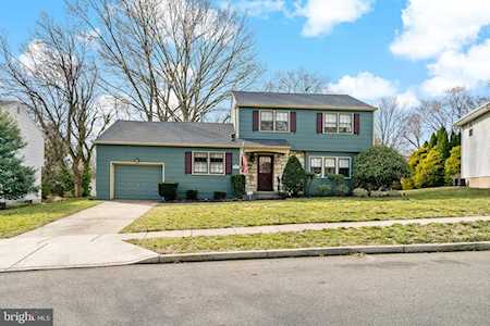 106 Forest Rd Cherry Hill, NJ 08034