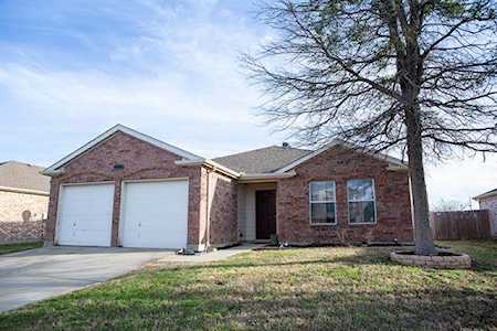 4205 Sonoma Drive Denton, TX 76226