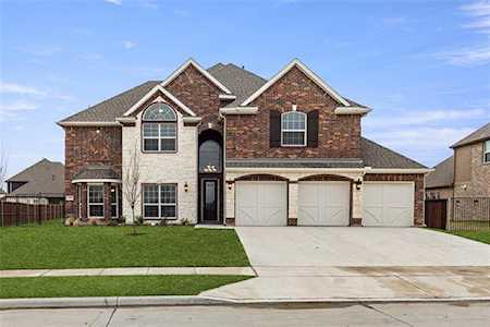 1290 Pleasant Run Drive Haslet, TX 76052
