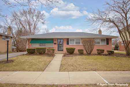 1021 N Stratford Rd Arlington Heights, IL 60004