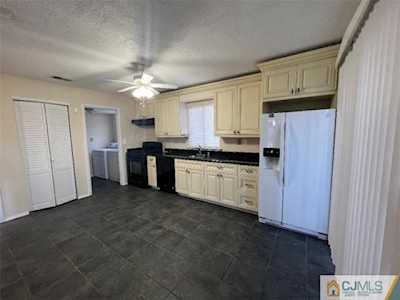 520 Westgate Drive Edison, NJ 08820