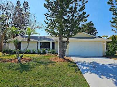 2602 SE Brevard Avenue Port Saint Lucie, FL 34952
