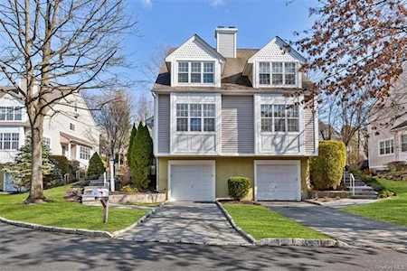 20 Scenic Lane Yonkers, NY 10710