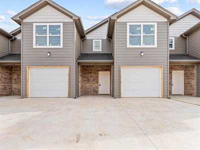 105 Abbey Park Court Granbury, TX 76049