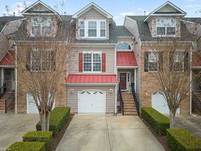 4488 Leamore Square Rd Virginia Beach, VA 23462