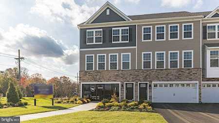 7 Sisters Farmstead Road Mount Laurel, NJ 08054