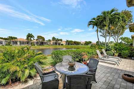 9747 W Via Grandezza Wellington, FL 33411