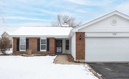 737 N Brookdale Dr Schaumburg, IL 60194