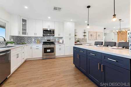 12203 Rios Rd Rancho Bernardo, CA 92128