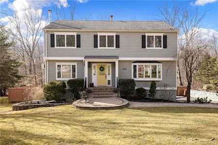 2543 Barry Court Yorktown Heights, NY 10598