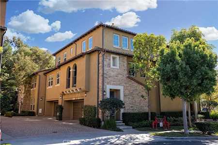 99 Roadrunner Irvine, CA 92603