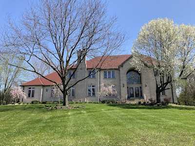 9425 S Madison St Burr Ridge, IL 60527