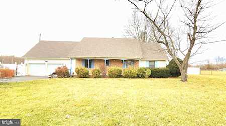 47 Peach Basket Rd Felton, DE 19943