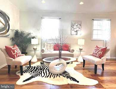 4521 King Edward Ct Annandale, VA 22003