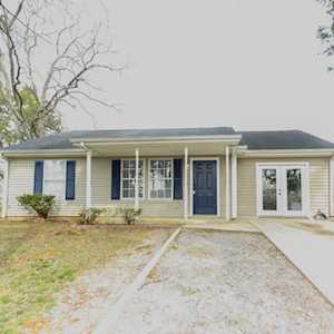 598 Cedar Bend Ln La Vergne, TN 37086