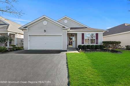 505 Moores Ct Jackson, NJ 08527