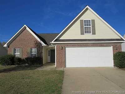 1525 Kershaw Loop Fayetteville, NC 28314