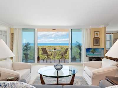 6101 Pelican Bay Blvd #404 Naples, FL 34108